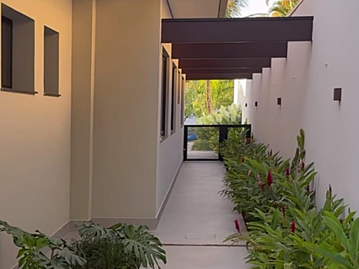 WhatsApp Image 2024-11-26 at 11.03.25 (1).jpeg